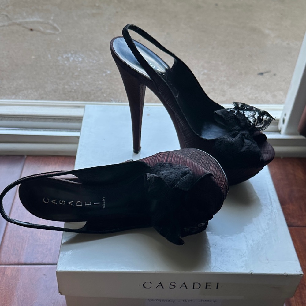 Casadei deep Burgundy high Heels with black Lace Bows / Made in Italy - Picture 7 of 10